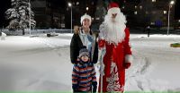 Поздравительный флешмоб «Праздник к нам приходит»2