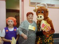 Волонтеры провели акцию «Праздничное настроение»1