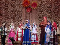 Праздник весны «Сегодня праздник у девчат»3