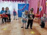 Карлсон прилетел в гости к сладкоежкам